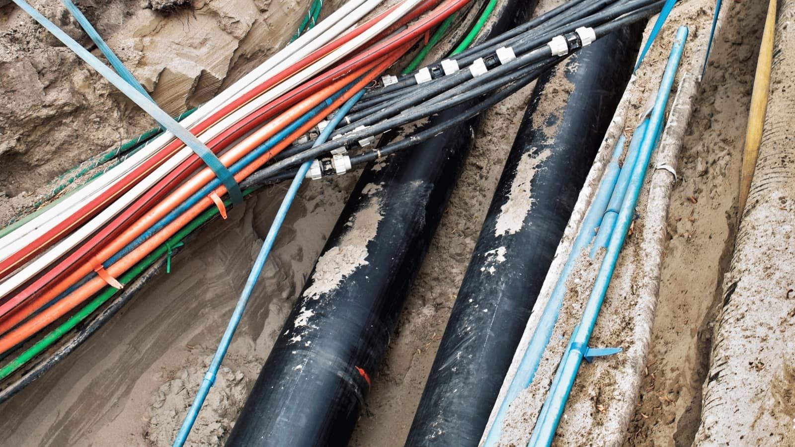 Câbles électriques et télécom en tranchée localisation réseaux
