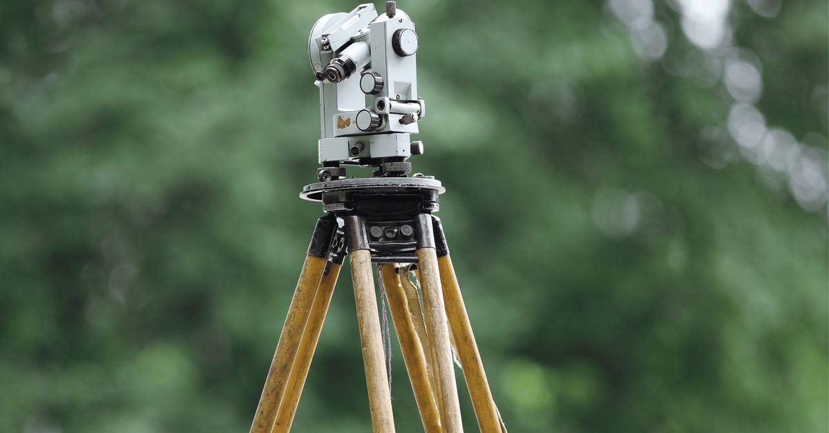 Relevé GNSS RTK sur le terrain - topographie de précision