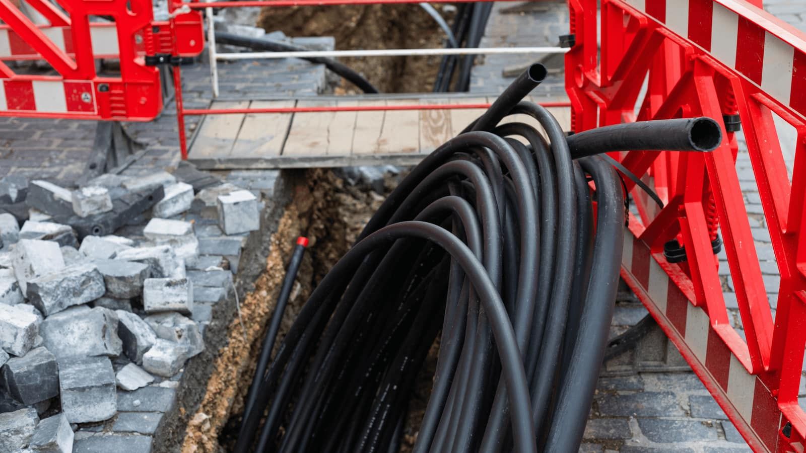 Travaux voirie pose câbles réseaux électriques